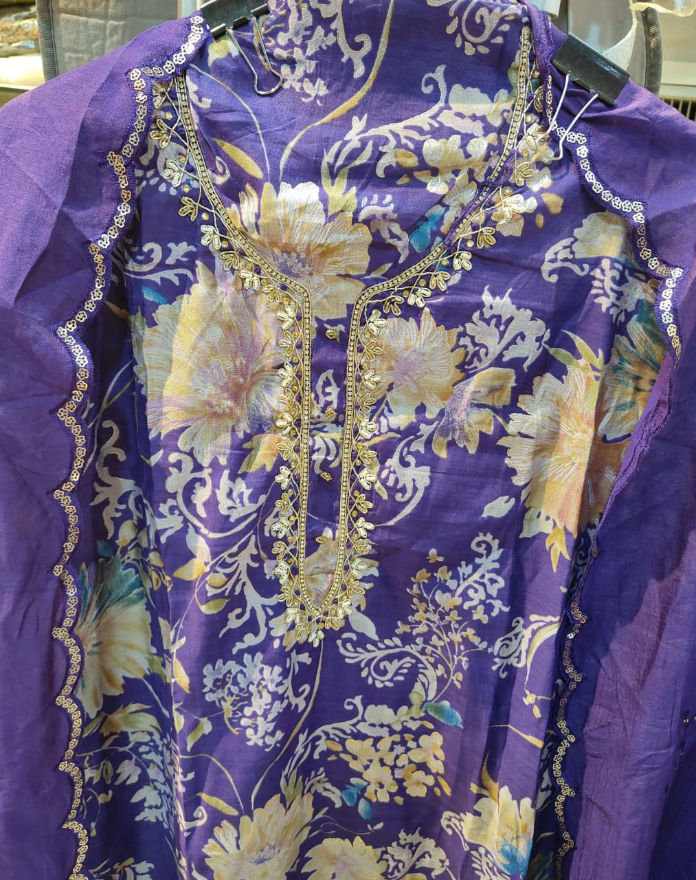 3-PIECE UNSTITCHED MODAL SILK SUIT WITH FLORAL PRINT