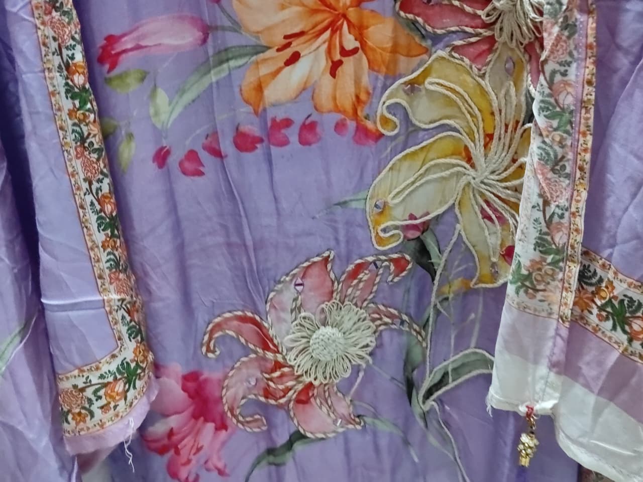 UNSTITCHED 3-PIECE SUIT – MASLIN DIGITAL PRINT EDITION