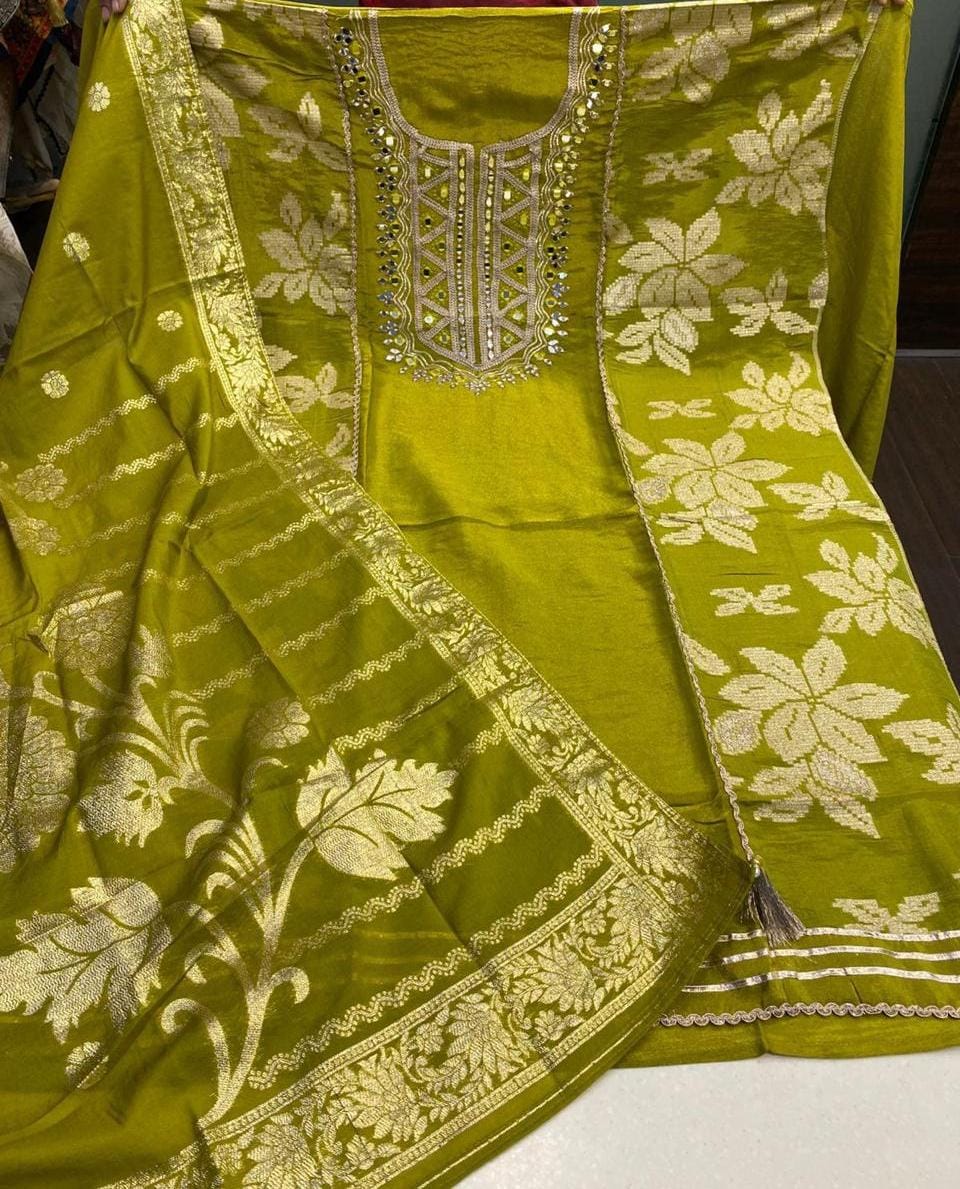 UNSTITCHED 3-PIECE SHIMMER JACQUARD SILK SUIT