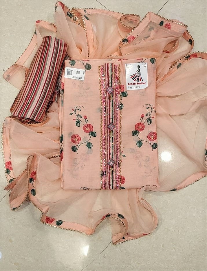 Light Pink color Silk suit with Opada Bottam and Chiffon Duppata